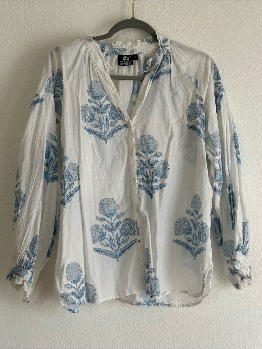 Madison Matthew White Button-Front Shirt with Blue Floral Print